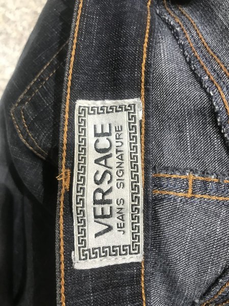 versace jeans signature Off 58% - canerofset.com