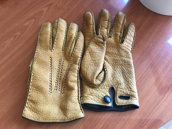 Fort Belvedere (Gentleman's Gazette) lined chamois yellow peccary gloves 8  | Styleforum
