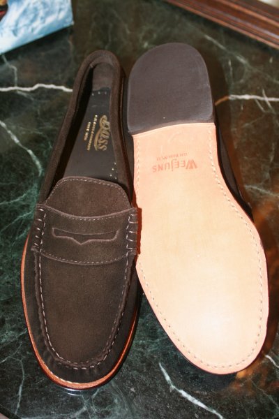 bass weejuns suede loafers