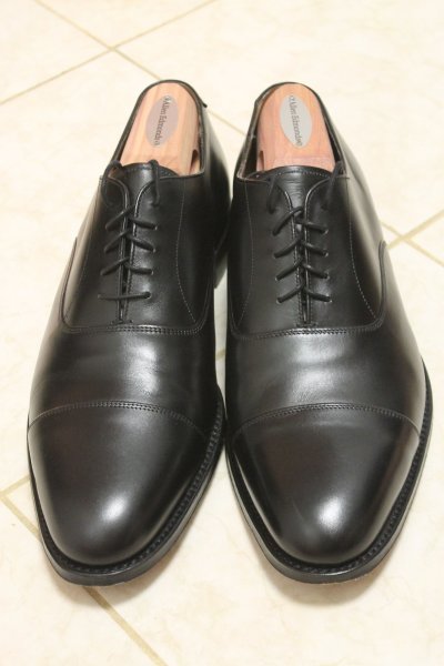 Once-worn Cheaney Lime UK 9 F Black 