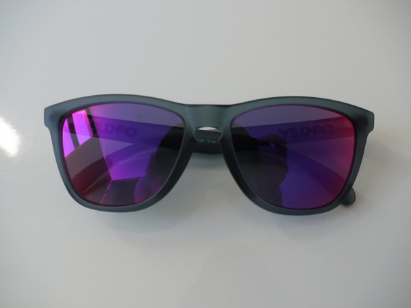 Oakley Frogskins blacklight black/ red iridium sunglasses | Styleforum