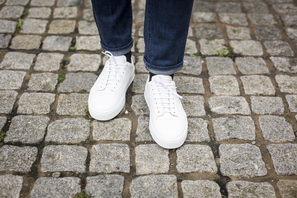 Trying to decide on white sneakers... | Styleforum